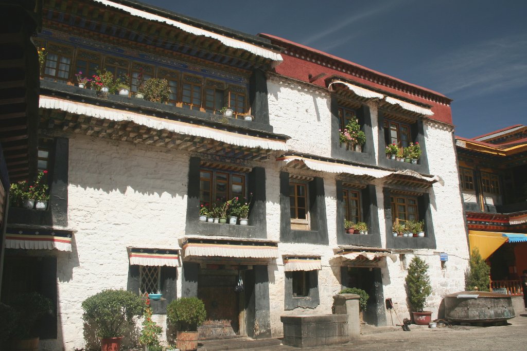 13-Jokhang monastry.jpg - Jokhang monastry